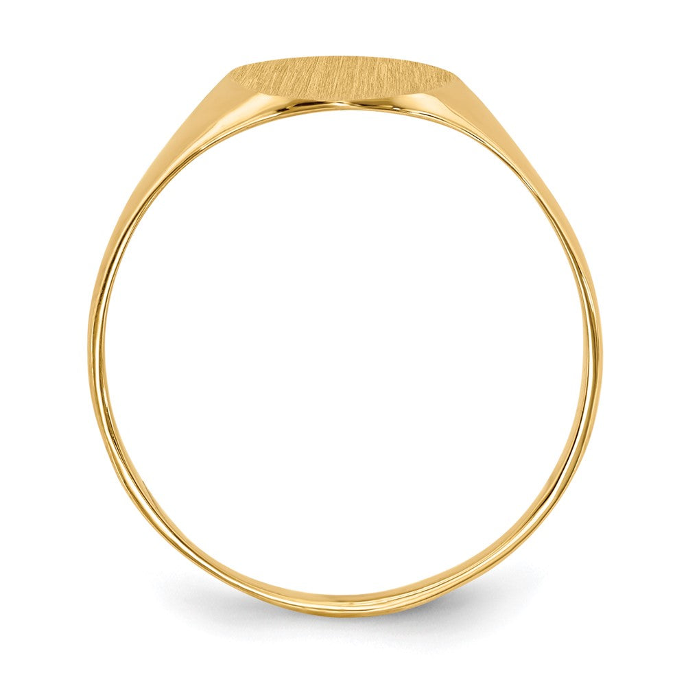 Gold Polished Circle Closed Back Signet Ring — 10x8.5 mm