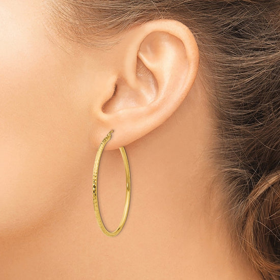 10k Diamond-cut 2mm Round Tube Hoop Earrings
