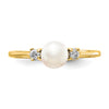 10K 5-5.5mm White Round Freshwater Cultured Pearl and 1/15 carat A Diamond Ring