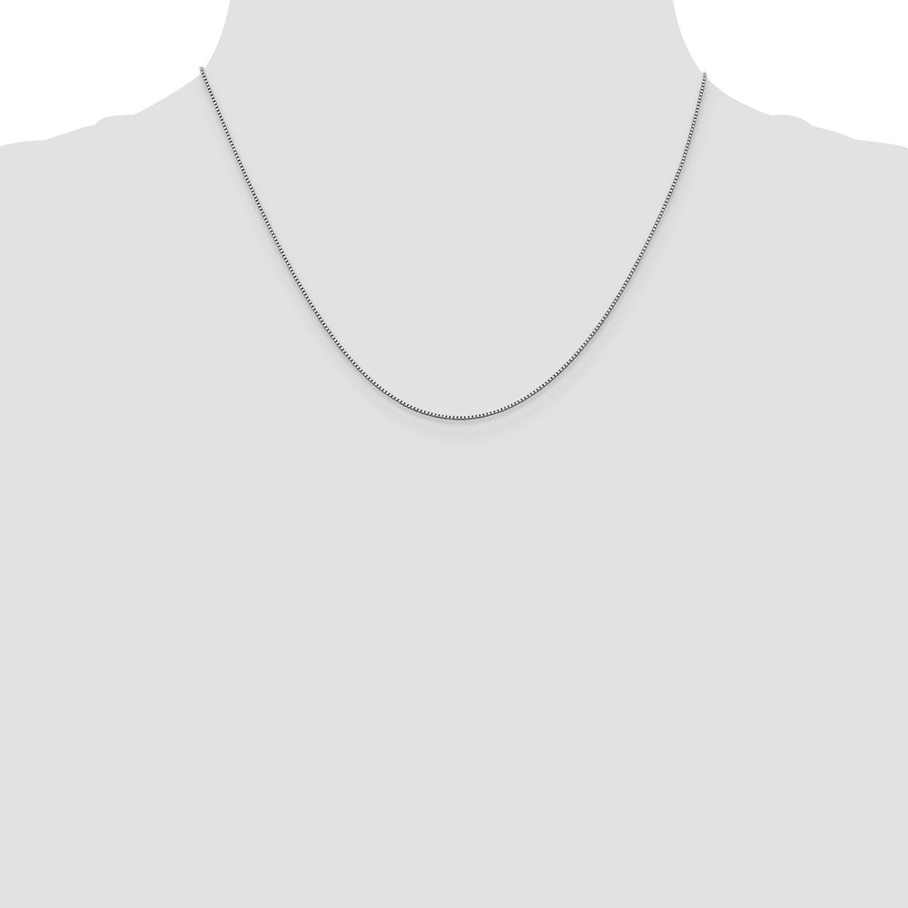 18K White Gold 18 inch .7mm Box with Lobster Clasp Chain