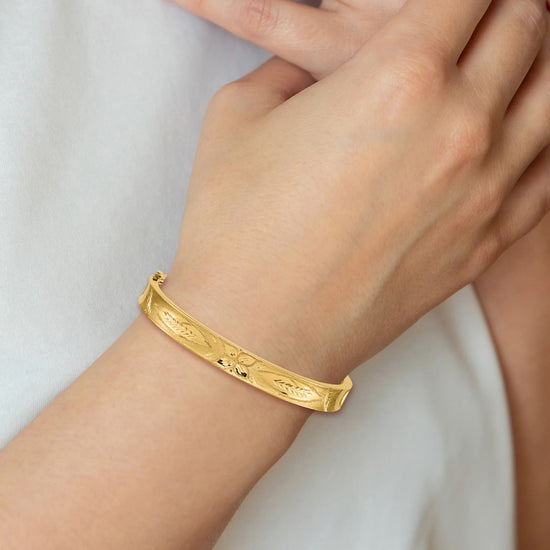 Gold Diamond-Cut Concave Hinged Bangles