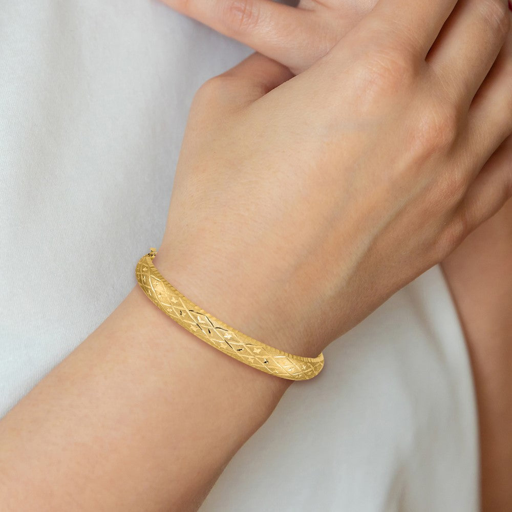 Gold Diamond-Cut Fancy Hinged Bangles