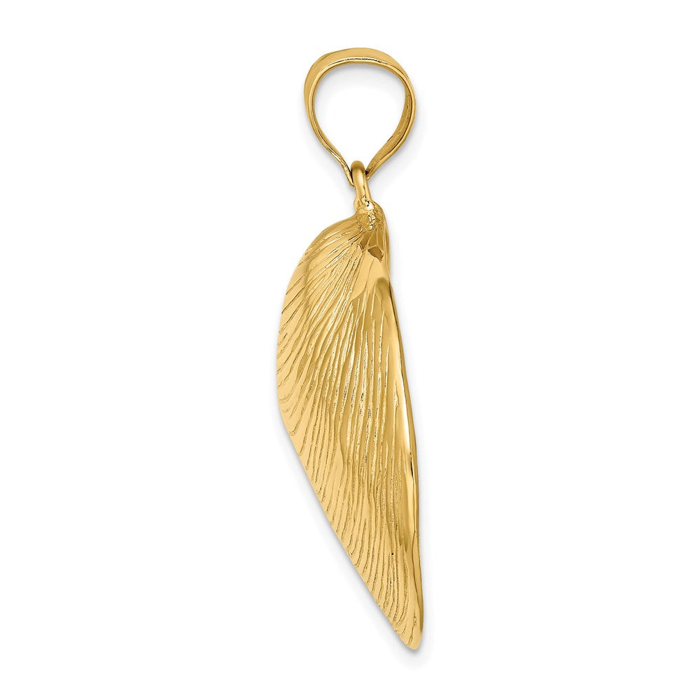14K Large Textured Clam Shell Charm