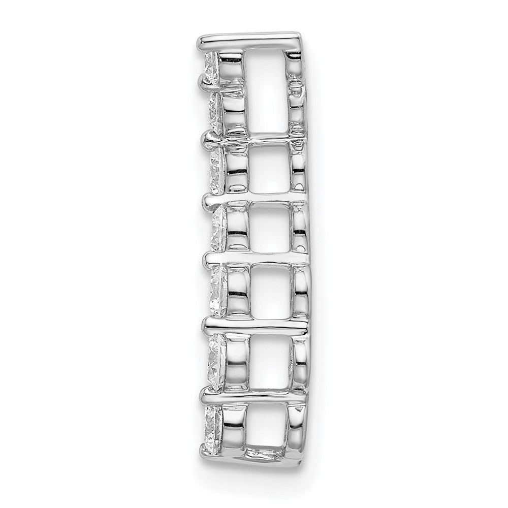 14kw Lab Grown Diamond 7 stone Pendant