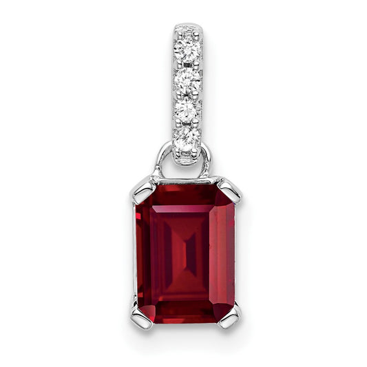Gemstone & Lab Grown Diamond Pendants