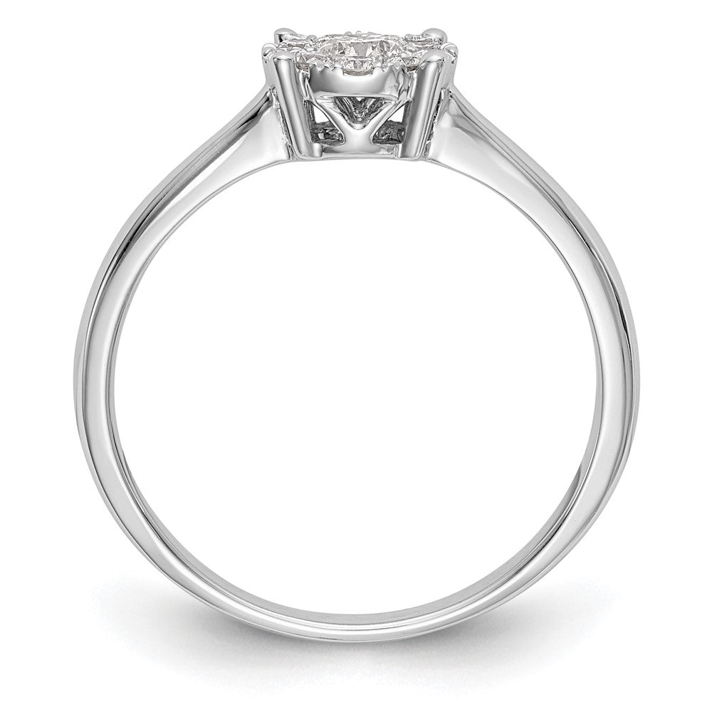 Diamond Cluster Engagement Rings