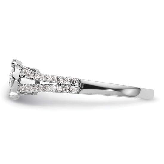 Diamond Cluster Engagement Rings