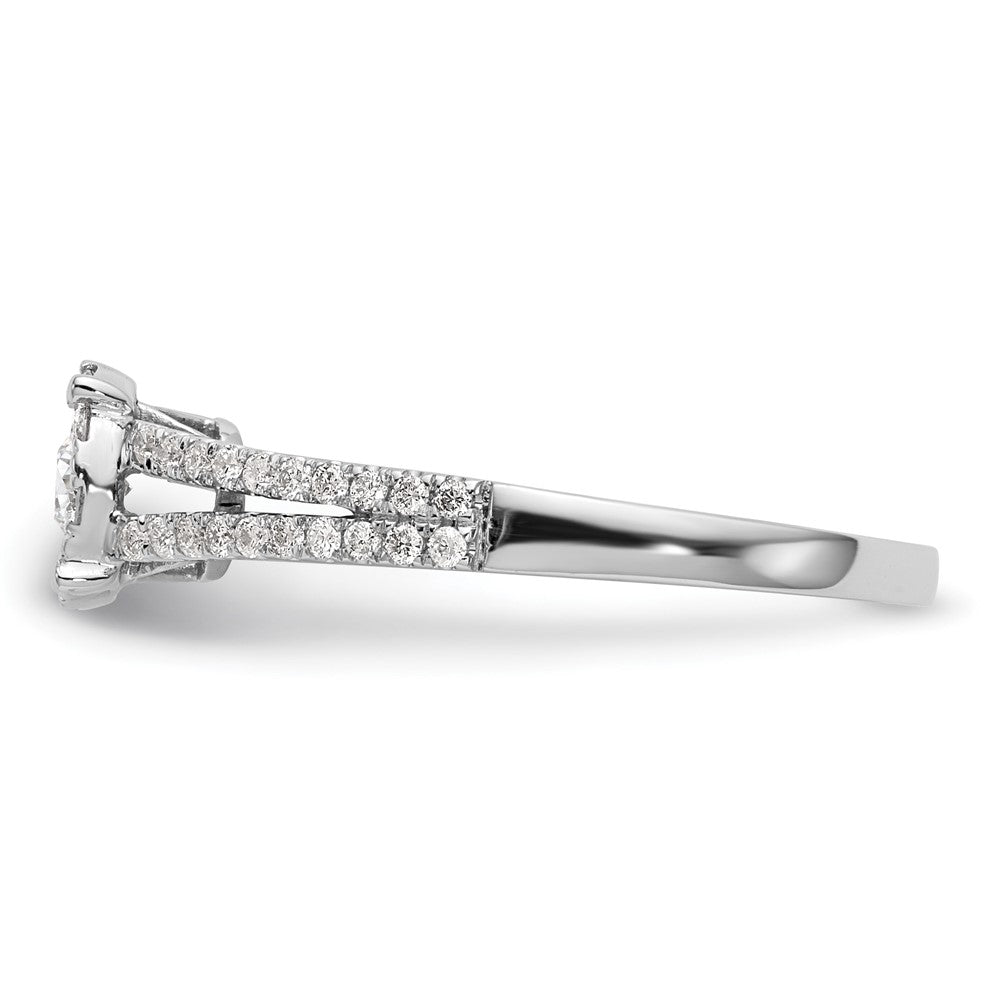 Diamond Cluster Engagement Rings