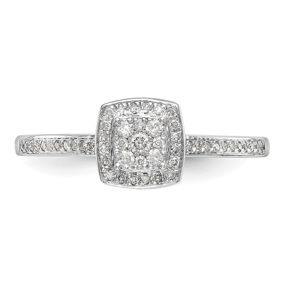 Diamond Cluster Engagement Rings