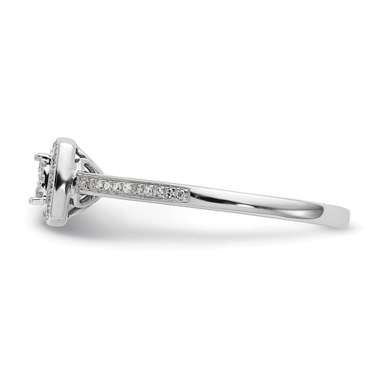 Diamond Cluster Engagement Rings