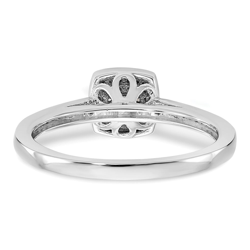 Diamond Cluster Engagement Rings