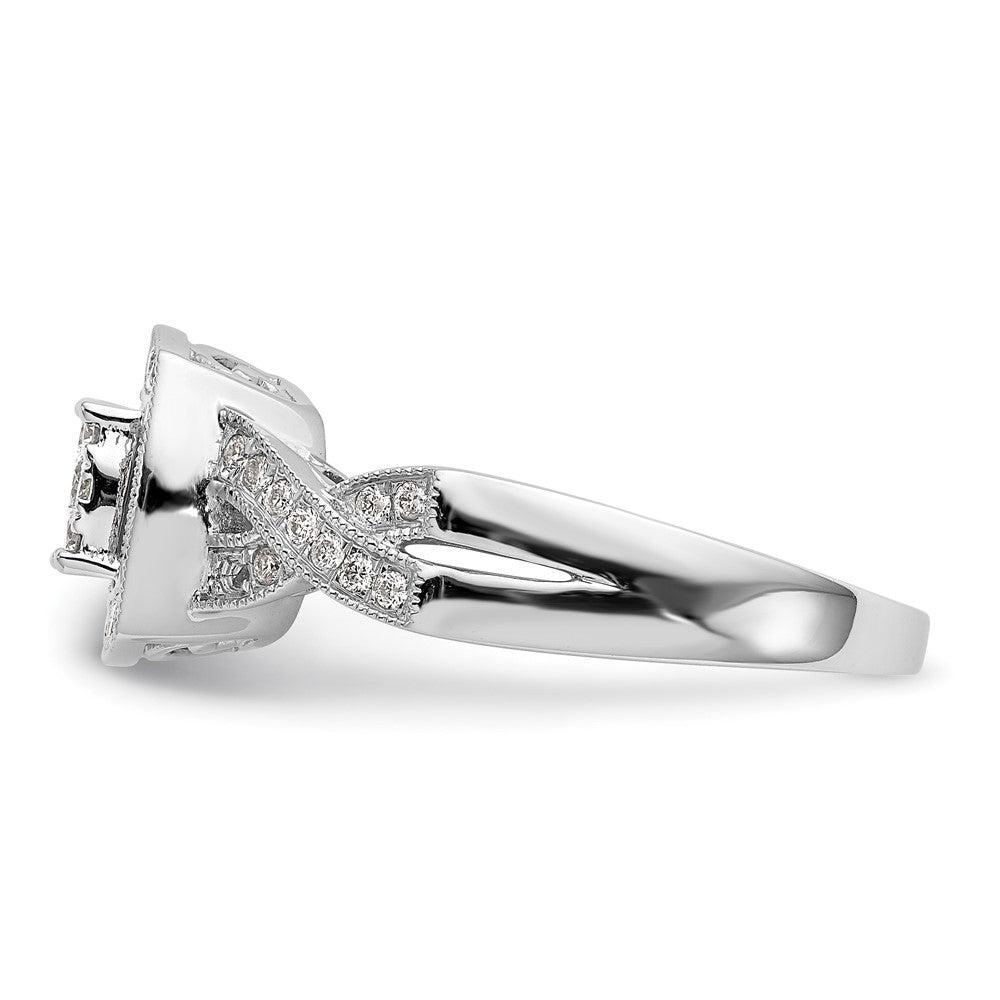 Diamond Cluster Engagement Rings