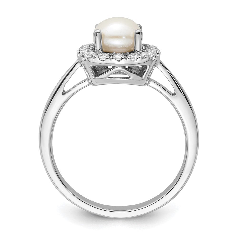 Diamond & Gemstone Halo Rings
