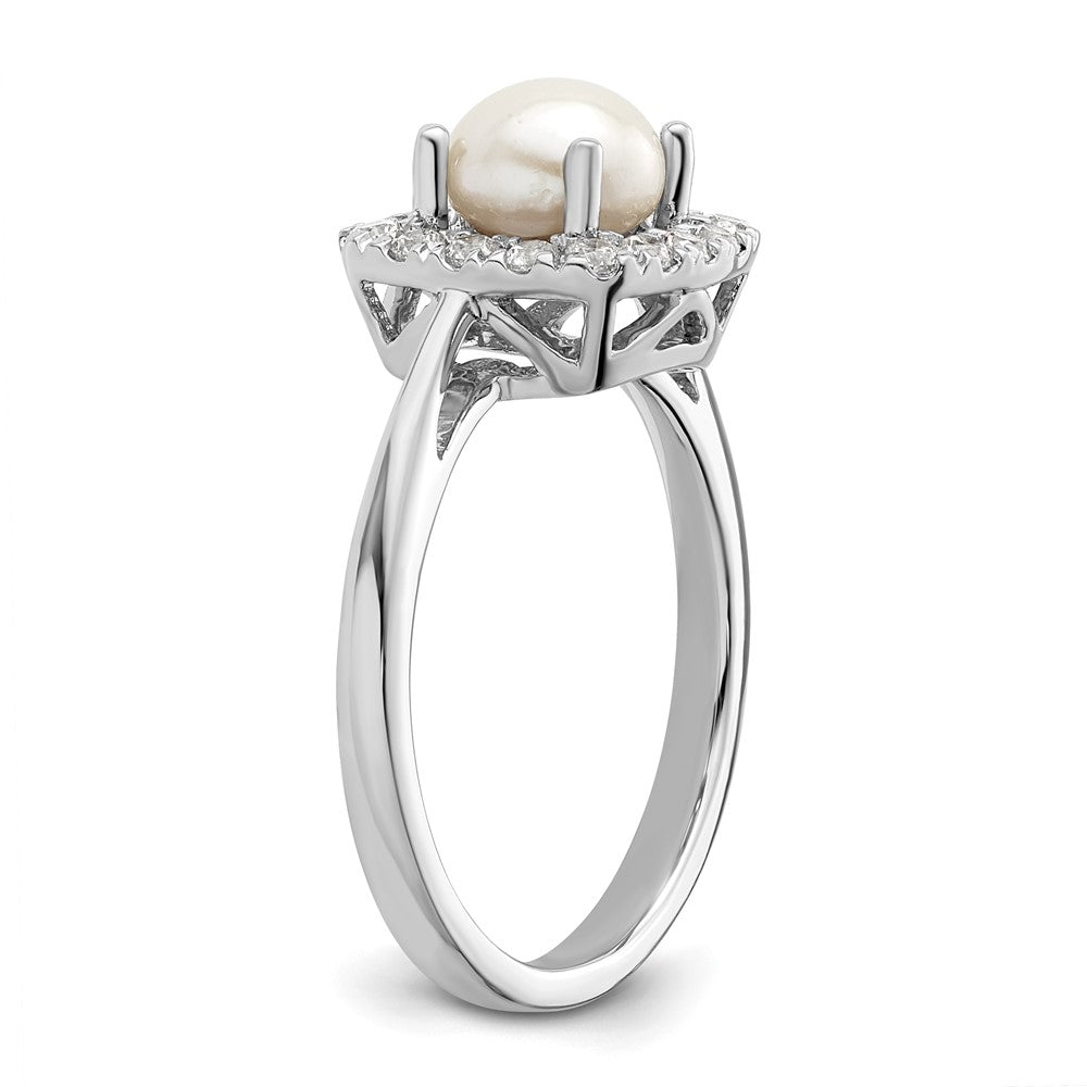 Diamond & Gemstone Halo Rings
