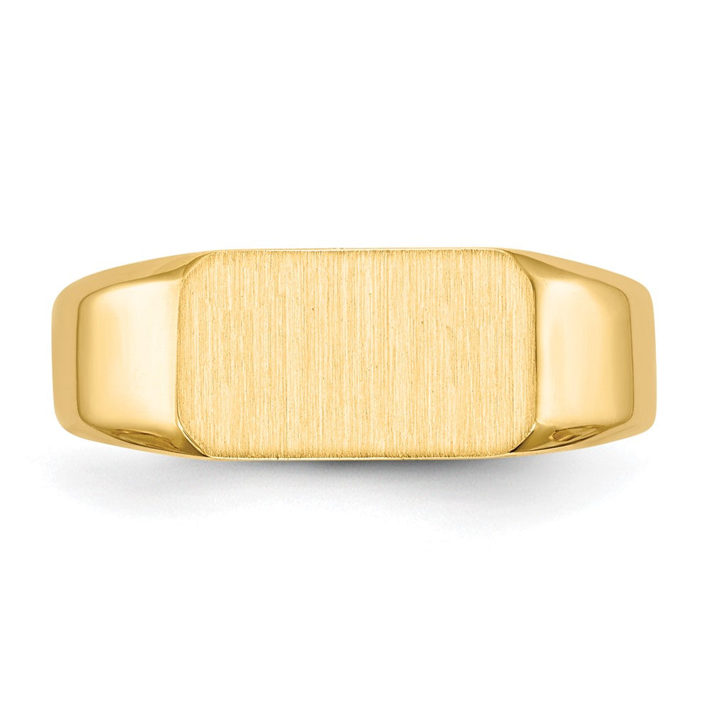 Gold Polished Octagonal Closed Back Signet Ring