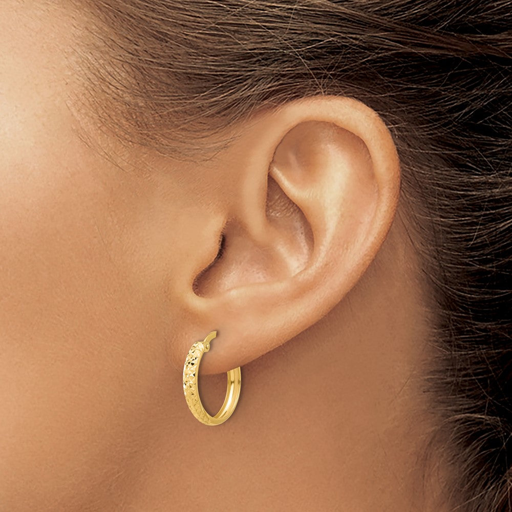14K 2.5x18mm Polished and Diamond-cut Hoop Earrings