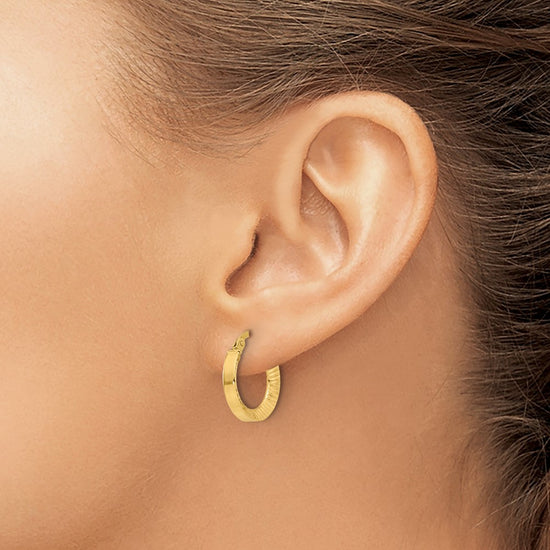 14K 2.75x18mm Polished and Diamond-cut Tube Hoop Earrings