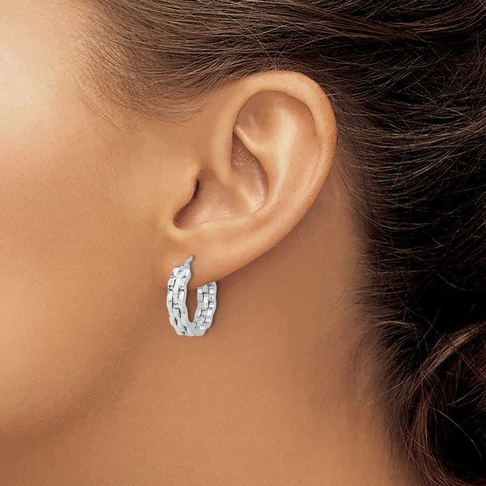 4.6mm Gold Wavy Hoop Earrings