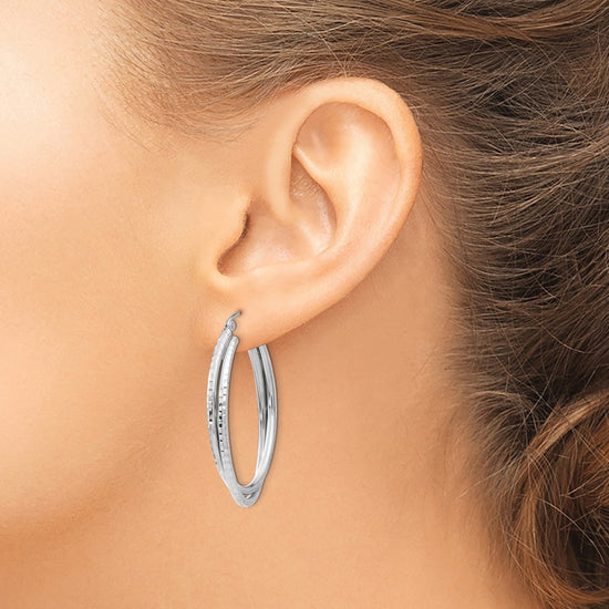 14k White Gold Diamond-cut Polished Oval Hoop Earring