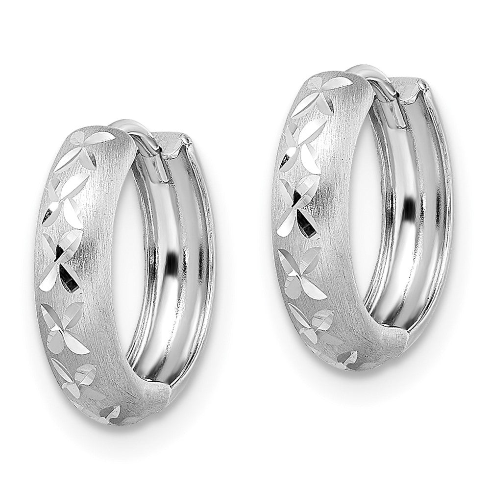 Gold Diamond-cut Circle Hinged Hoop Earrings