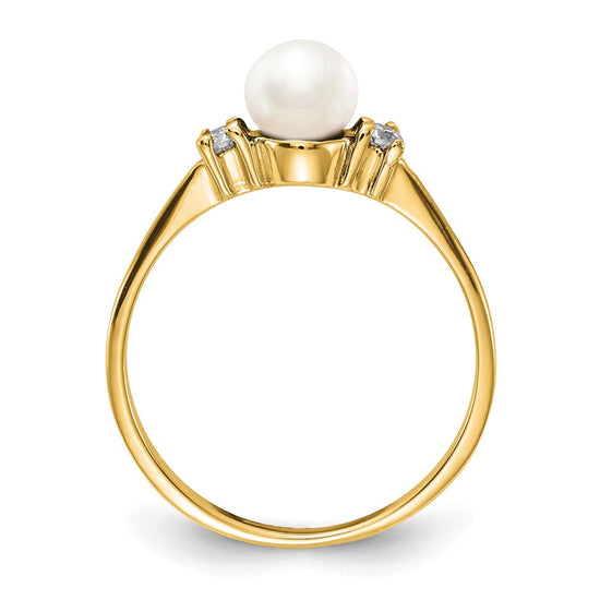 14k 5mm White Freshwater Cultured Pearl and 1/15 carat AAA Diamond Ring