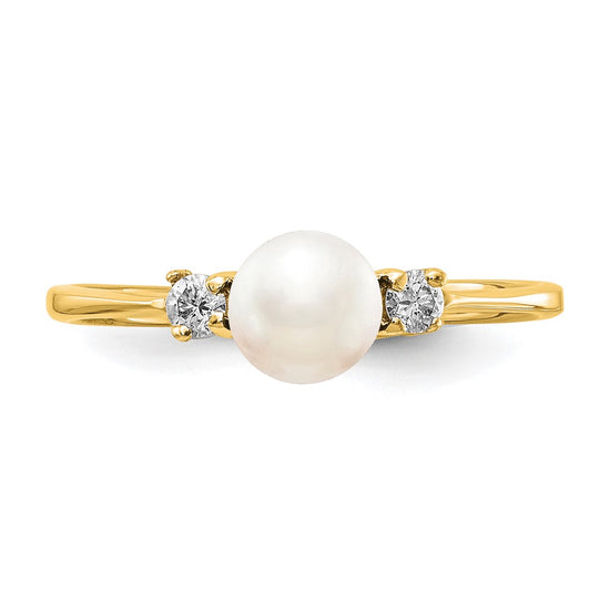 14k 5mm White Freshwater Cultured Pearl and 1/15 carat AAA Diamond Ring