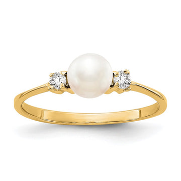 14k 5mm White Freshwater Cultured Pearl and 1/15 carat AAA Diamond Ring