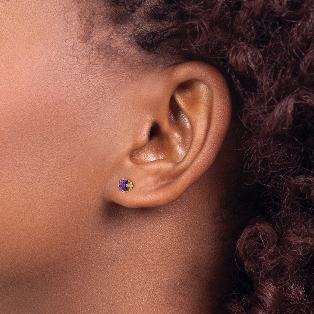 14k 4mm Princess-cut Amethyst Post Earrings