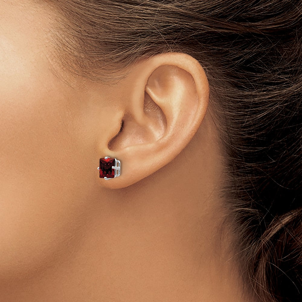 14k White Gold 7mm Princess-cut Garnet Post Earrings