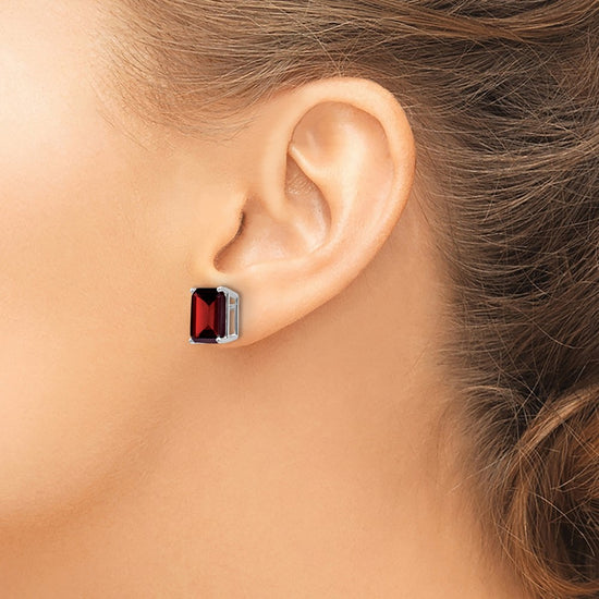 14k White Gold 10x8mm Emerald-cut Garnet Stud Post Earrings