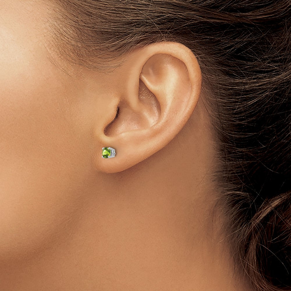 14k White Gold 4mm Round Peridot Post Earrings