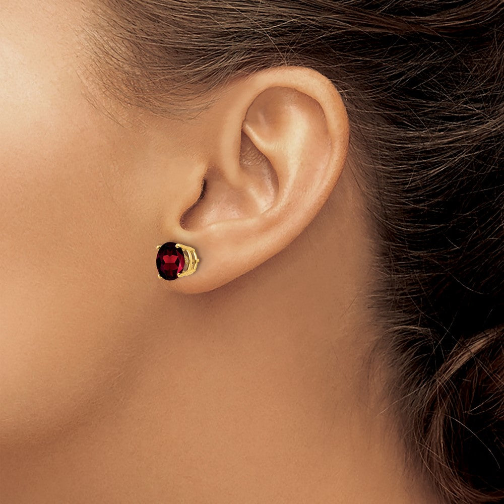 14k 8mm Round Garnet Post Earrings