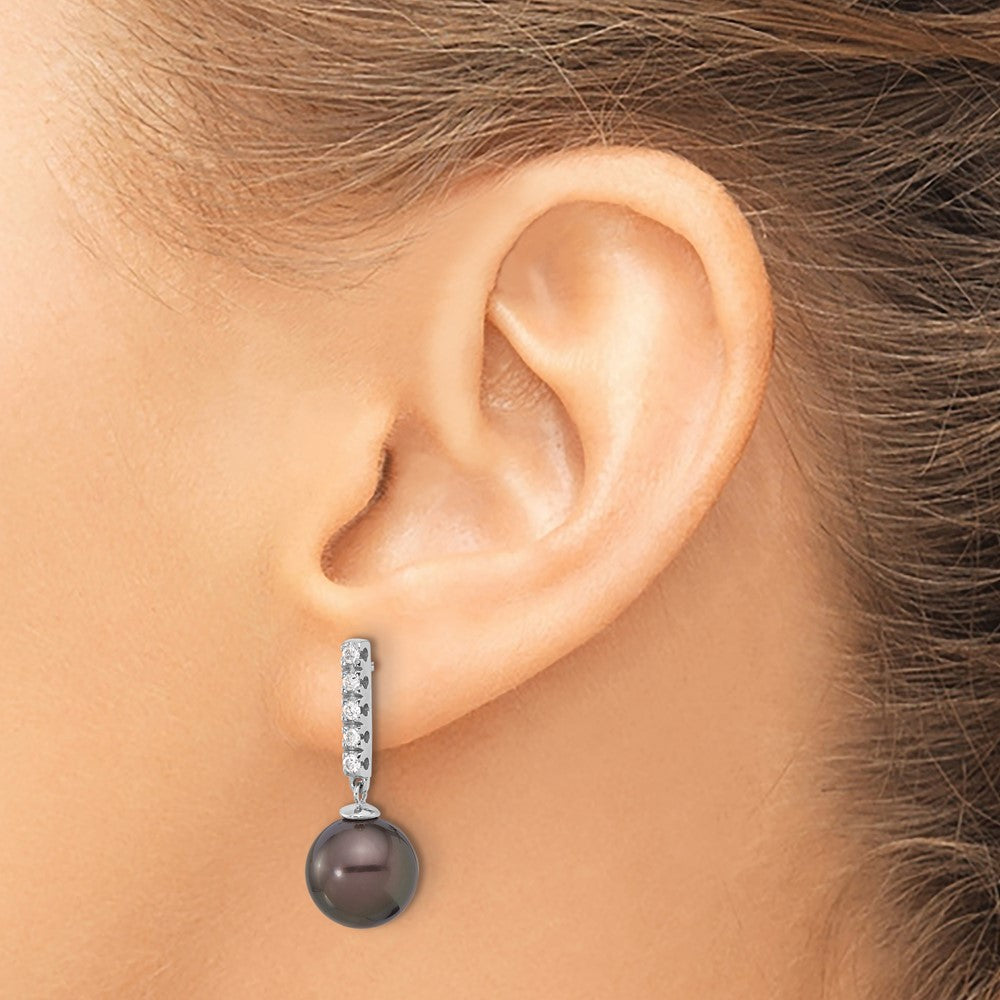 Gold Tahitian Saltwater Cultured Pearl with Diamond Earrings