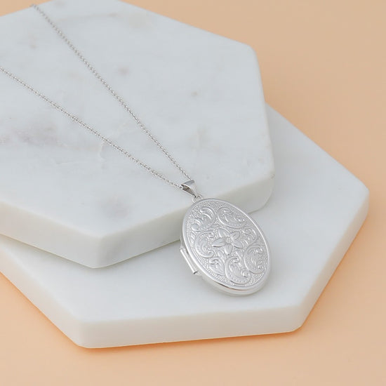 Gold Polished Flower Oval Lockets