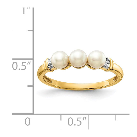 Gold Diamond and Pearl Ring