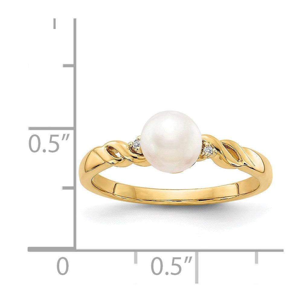 Gold Diamond and Pearl Ring