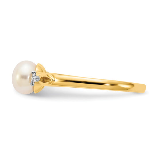 14k 6mm White Freshwater Cultured Pearl and Diamond Ring