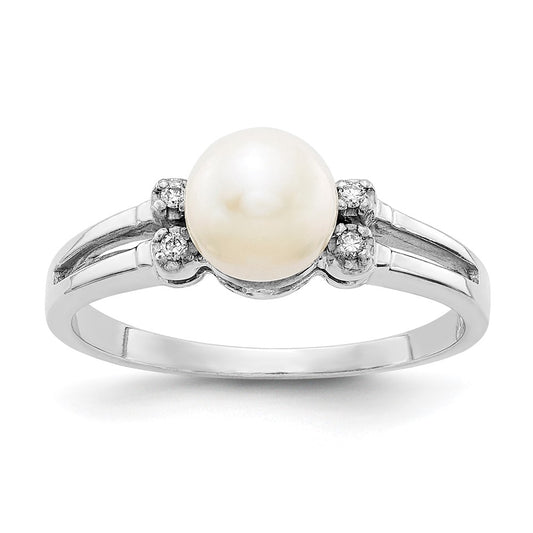 Gold Polished Freshwater Pearl and Diamond Rings