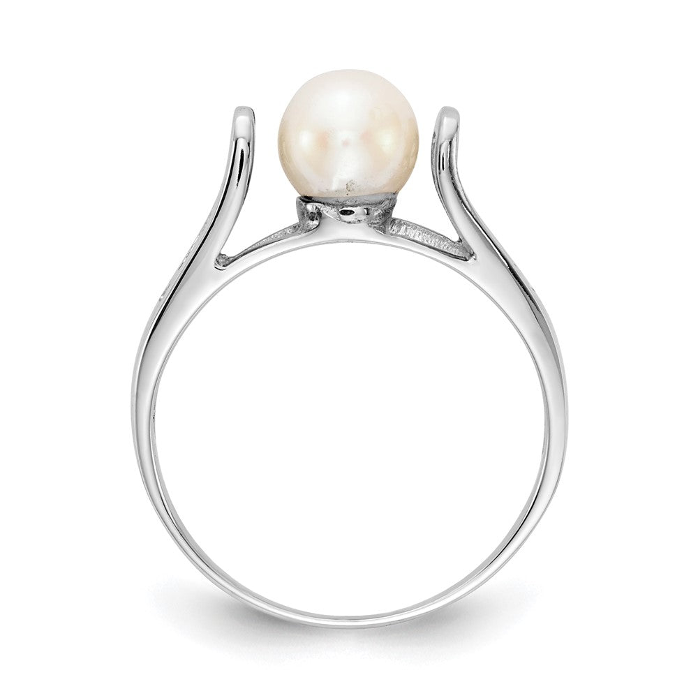 Gold Polished Freshwater Pearls Rings