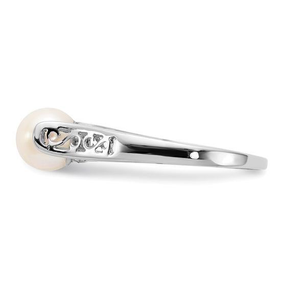 Gold Polished Freshwater Pearls Rings