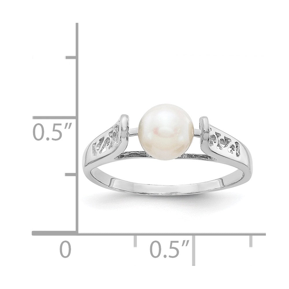 Gold Polished Freshwater Pearls Rings