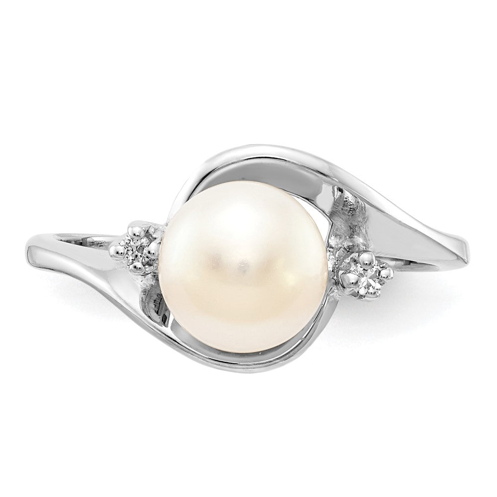 Gold Polished Freshwater Pearl and Diamond Rings