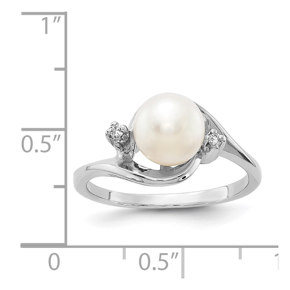 Gold Polished Freshwater Pearl and Diamond Rings