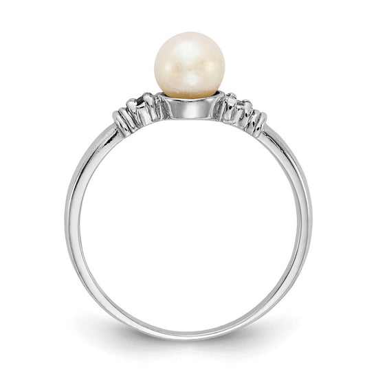 Gold Polished Freshwater Pearl and Diamond Rings