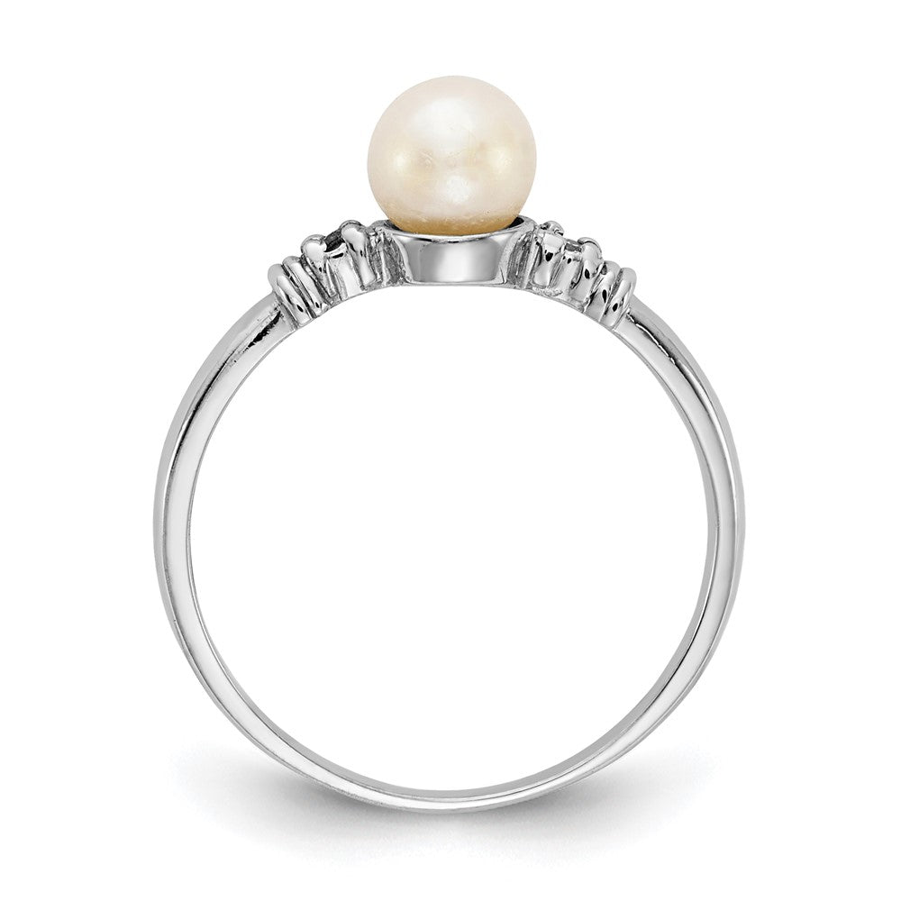 Gold Polished Freshwater Pearl and Diamond Rings