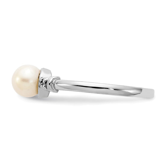 Gold Polished Freshwater Pearl and Diamond Rings