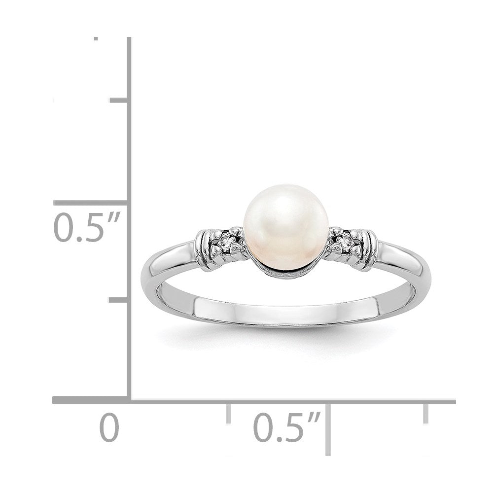 Gold Polished Freshwater Pearl and Diamond Rings