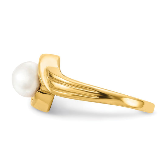 Gold Polished Freshwater Pearl Rings