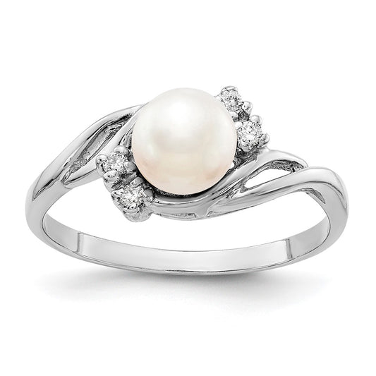 Gold Polished Freshwater Pearl and Diamond Rings
