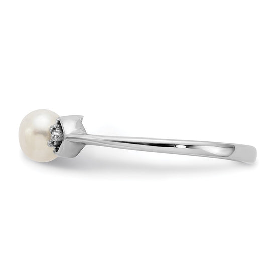 Gold Polished Freshwater Pearl and Diamond Rings